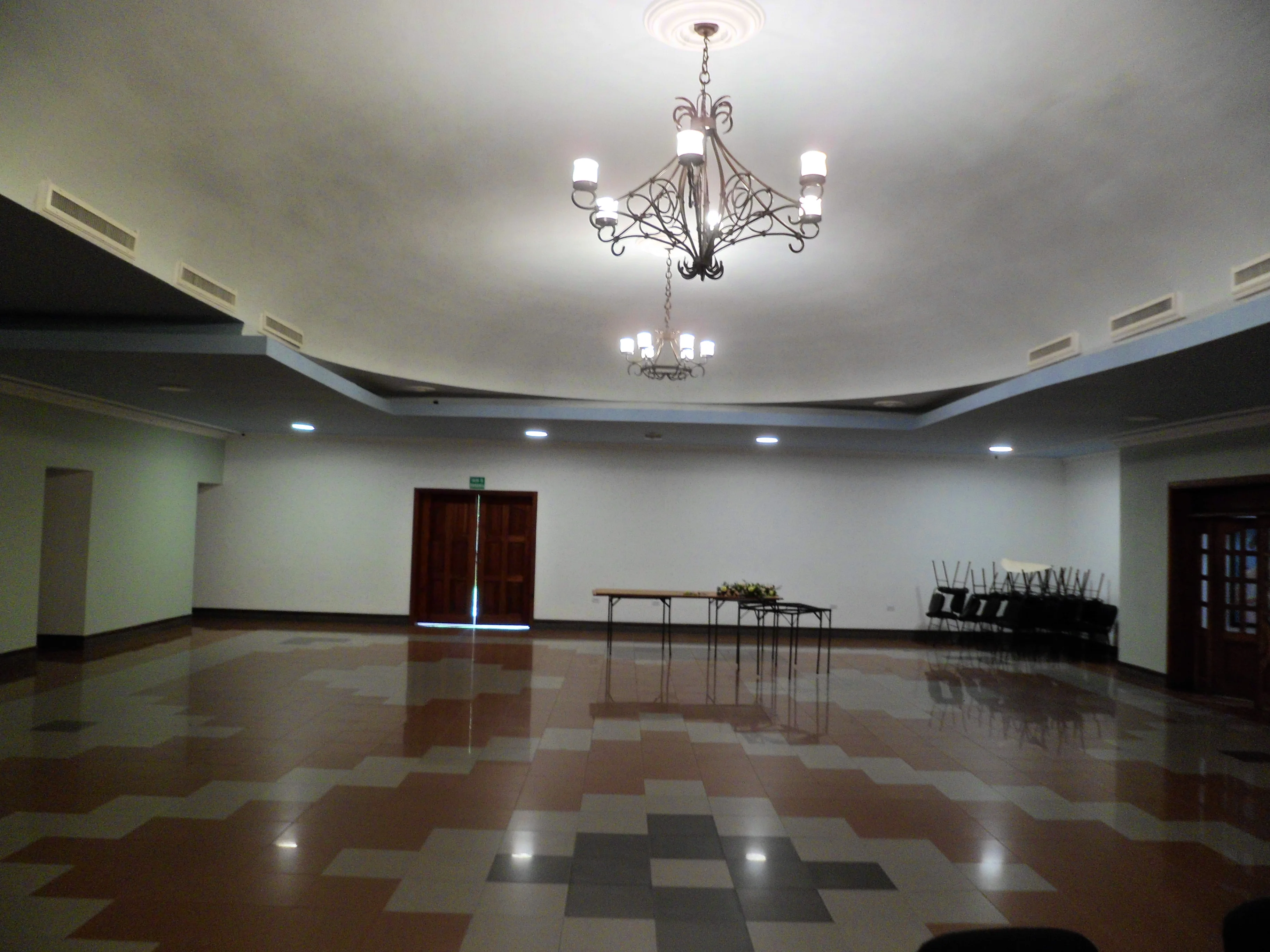 Salón Principal Vista 1